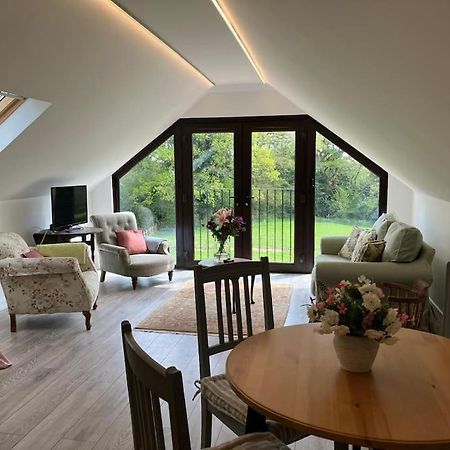 佩特沃斯The Stable, Grove End Farm公寓 外观 照片